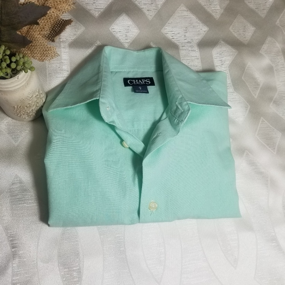 Chaps long sleeve shirt.